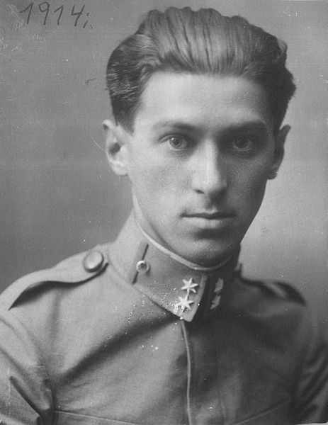 Црњански у униформи аустроугарске војске, 1914.